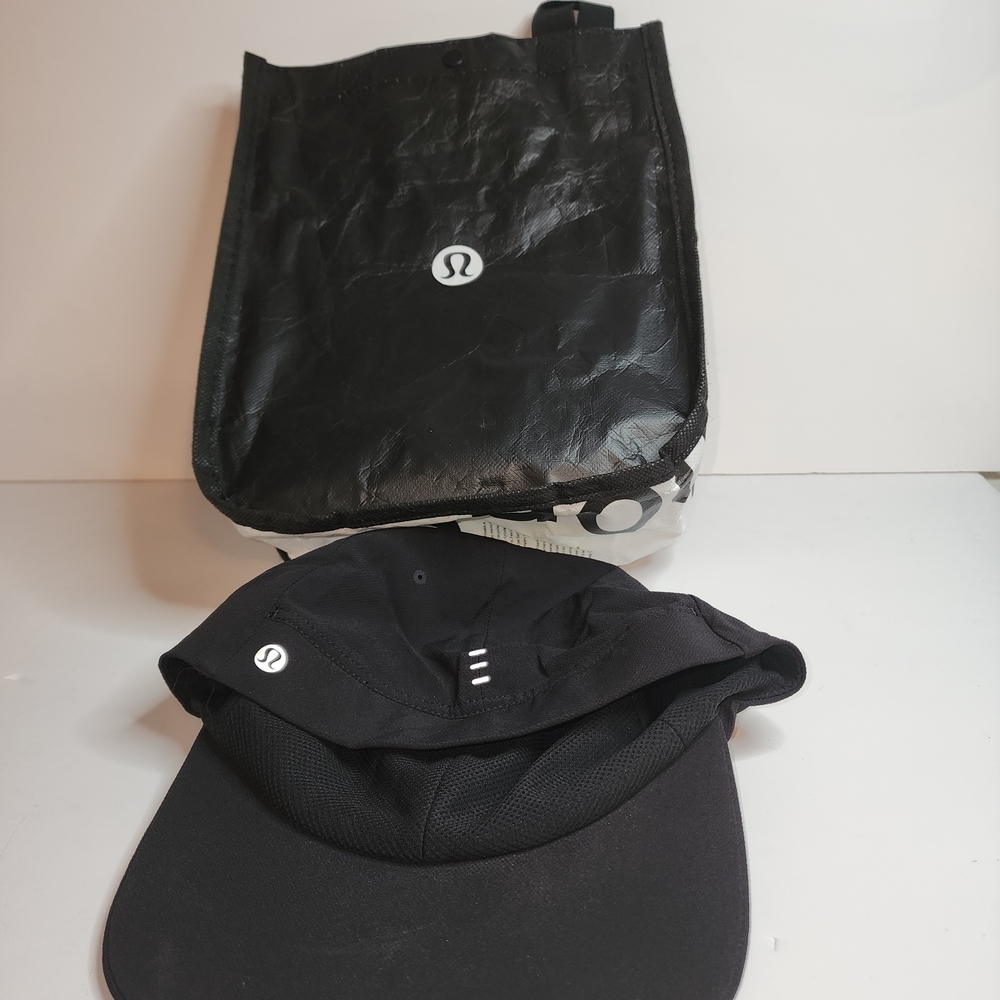 Lululemon Athletica Black Women's Cap With Lululemon Shopping Bag - Picture 5 of 10